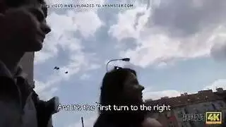 شقراء صغيرة تفتح مؤخرتها لجلسة إباحية xxx