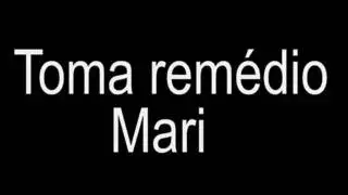 يقنها أن أمها نوم بل غرفة الثانيه