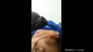 زوجة المليونير العربي تُكشف في شريط جنس إباحي قاس