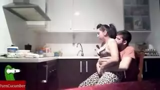 ابنة خالته صغيرة مترجم