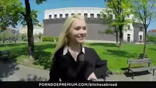 صفقة إباحية: هو يحصل على فرج، وهي تحصل على مال وجماع