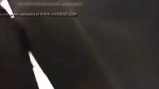 حركة سوقية إباحية مع بنات محجبات مثيرة بعباءات ضيقة للغاية