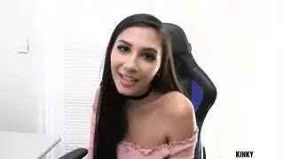 شعرها هو كل شيء – ذلك المهبل قليل الشعر مثالي